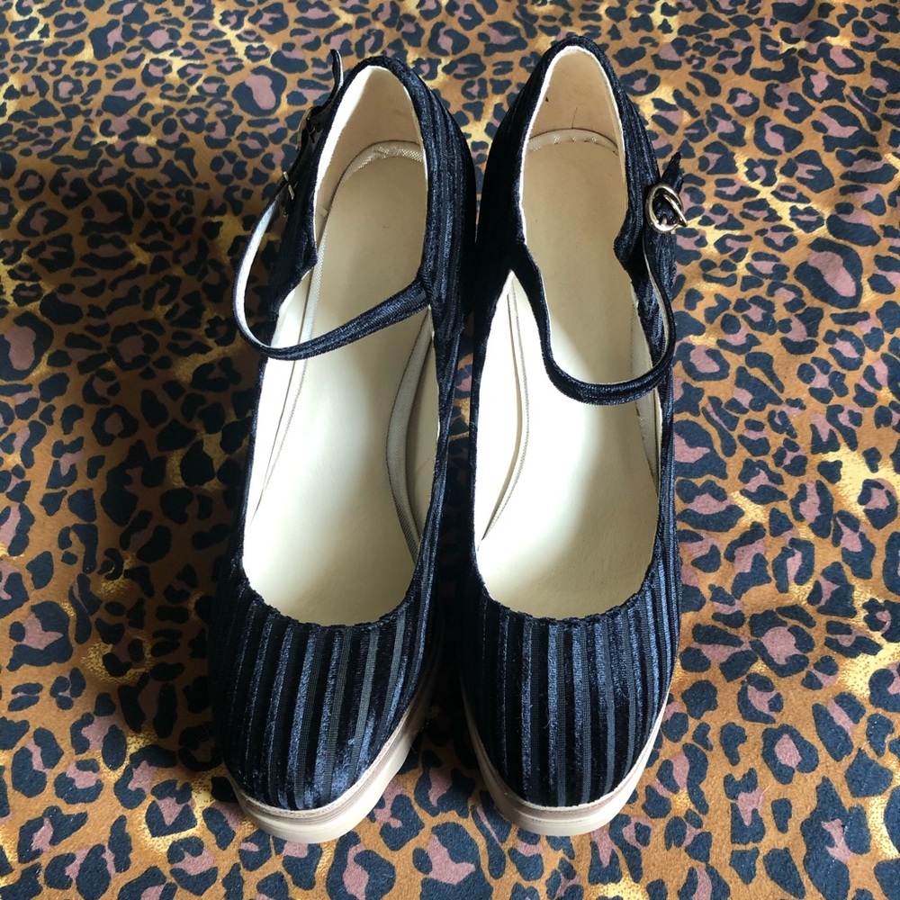 Mary Janes Chunky Heel - Picture 2 of 4